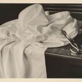 Elly Klingatsch, „Materialstudie”, vor 1937,  SW-Fotografie, 22,5 x 29,8 cm, UMJ/Multimediale Sammlungen, Foto: UMJ/N. Lackner 