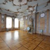 Kann nun restauriert werden: Der Muschel- oder auch Marmorsaal im Schloss Rheinsberg. Foto: SPSG/Jochen Hochsieder