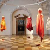 Impressionen zur Ausstellung "Die Kleider der Buhlschaft"