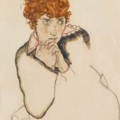 Egon Schiele: Schieles Schwägerin mit verschränkten Händen, halbe Figur (1917) Privatbesitz 45,3 x 28,5 cm, Kallir D. 1913