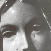 Filmaufnahme der weinenden Madonna von Syrakus, 1953, Still aus dem Dokumentarfilm „In Syracuse, where Mary wept“ von Carlo und Paola Biase 