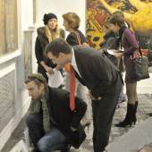 Guests at WILDE GALLERY Booth, PREVIEW BERLIN 2010, © Grit Schwerdtfeger