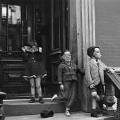 Helen Levitt | New York, 1940 | Dauerleihgabe der Österreichischen Ludwig-Stiftung für Kunst und Wissenschaft © Film Documents LLC