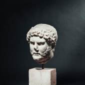 Marmorporträt des Kaisers Hadrian, Reg. 117 - 138 nach Christus. Zuschlag: 75000 Euro