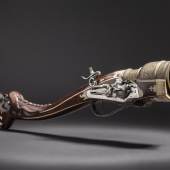 Bedeutendes Luxus-Granatgewehr, süddeutsch um 1610/20 gefertigt. Zuschlag: 120000 Euro