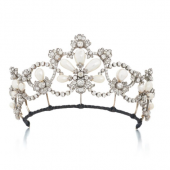 From the Collection of Princess Maria Immaculata of Bourbon-Two Sicilies, Archduchess of Austria-Tuscany (1844-1899) Köchert  Historical and important natural pearl and diamond tiara VAT applies to hammer price and buyer's premium   Estimate  270,000 - 450,000 CHF  Bid  190,000 CHF