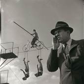 Stanley Kubrick, Zirkus - Balance-Akt mit Trapez-Akrobaten, 1947 © MCNY, New York