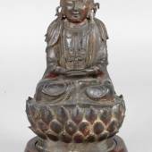 Sitzender Bodhisattva wohl Tibet, 18. Jh., Bronze, in der verlorenen Form gegossen, Limitpreis:	2.200 €