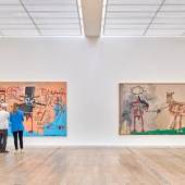Installationsansicht «Basquiat. The Modena Paintings» in der Fondation Beyeler, Riehen/Basel, 2023; The Guilt of Gold Teeth, 1982, Nahmad Collection, The Field Next to the Other Road, 1982, Privatsammlung; © Estate of Jean-Michel Basquiat. Licensed by Artestar, New York; Foto: Mark Niedermann  