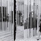 Vjenceslav Richter, "Jugoslawischer Pavillon auf der XIII. Triennale Mailand 1964", Innenraum, Foto: MSU Zagreb/Museum für zeitgenössische Kunst Zagreb, Archiv Richter