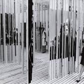 Vjenceslav Richter, "Jugoslawischer Pavillon auf der XIII. Triennale Mailand 1964", Innenraum, Foto: MSU Zagreb/Museum für zeitgenössische Kunst Zagreb, Archiv Richter