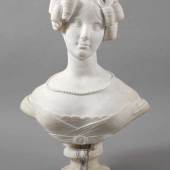 Marmorbüste Amalie Auguste Königin von Sachsen um 1830, auf rückseitigem Etikett betitelt "A. A. Herzogin von Sachsen" Aufrufpreis:	8.000 EUR