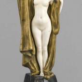 Louis Sosson (tätig 1905-1930), Chryselephantinefigur, Frauenakt (Phryne), Mindestpreis:	2.250 EUR