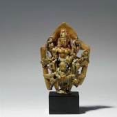 Achtarmige Vasudeva-Kamalaja auf Garuda. Messingfarbene Bronze. Nordindien, Kaschmir. 12. Jh. Schätzpreis:	3.000 - 4.000 EUR