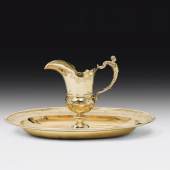 Lavabogarnitur, Wien, 1718 Silber, vergoldet, graviert; ovale Beckenschüssel mit glattem Spiegel, Schätzpreis:	25.000 - 50.000 EUR