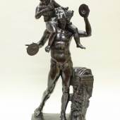 Chiurazzi, J. (gründete in den 1870er Jahren eine namhafte Gießerei in Neapel mit Spezialisierung auf Bronzen nach antiken Vorbildern), Bronze, schwarz patiniert, "Bacchus und Faun", Mindestpreis: 	800 EUR
