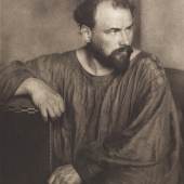 FRIEDRICH VIKTOR SPITZER (1854-1922) Gustav Klimt, Wien c. 1906 © OstLicht Photo Auction 29,6 x 23 cm Preis: 26.400 €