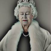 Majestic Portrait of The Queen by Chris Levine Triples Estimate Selling For Record £187,500 / $234,450
