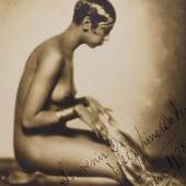 Madame d‘Ora, Josephine Baker, 1928, Silbergelatineabzug, 19,4 x 16 cm, © Museum für Kunst und Gewerbe Hamburg