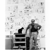Portrait im Atelier
Saul Steinberg mit Katze Papoose im Atelier, Amagansett, Long Island, 1974