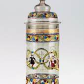Hochzeits-Deckelhumpen für Michael Menhorn Nürnberg, datiert 1615 farbloses Glas, polychromer Emailfarbendekor; H. 42 cm Schätzpreis: 25.000 – 50.000 €