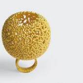 Bildangaben: Ring, Entwurf in 3D-Programm, Realisierung Stereolithografhie-Verfahren, Bog-Ki Min, Foto Petra Jaschke 