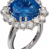 Saphir-Ring mit Diamanten ­ 	­ 