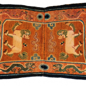 Tibet Saddle Cover 120 x 66 cm (3' 11" x 2' 2") Tibet, ca. 1900 Starting bid: € 400