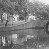  Bas Jan Ader Ader Fall 2, Amsterdam, 1970 black and white 16mm film, silent transferred to digital media Running time: 19 minutes