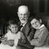 Foto: Sigmund Freud und Enkelsöhne, (c) Sigmund Freud Privatstiftung