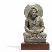 Sitzender Buddha Maitreya Schiefer Gandhâra 2./3. Jh. Höhe: 44cm Ergebnis: 44.800 Euro 