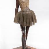 Edgar Degas (1834–1917) Kleine 14-jährige Tänzerin, 1878/79–1881 Bronze H. 98 cm Europäische Privatsammlung © Städel Museum, Foto: Horst Ziegenfusz