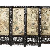 Stellschirm mit vier bestickten Paneelen China Qing-Dynastie 18./19. Jh.  Ergebnis: 23.040 Euro