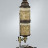 Eines der ältesten noch erhaltenen Mikroskope nach Johann Christoph Sturm, spätes 17. Jahrhundert, MHK, Astronomisch-Physikalisches Kabinett, Kassel