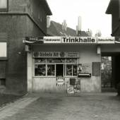 Trinkhalle Duisburg-Wedau Kalkweg 217 Silbergelatine-Abzug auf Barytpapier | 31 x 40,5 cm | TR-Nr.: 63 | 5/78