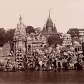 Das Manikaranika Ghat in Varanasi Madho Ram Prasad, um 1890 Varanasi, Uttar Pradesh, Indien
Albuminabzug, 214 x 281 mm © Museum für Völkerkunde 