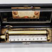 Walzenspieldose mit acht Melodien, HARPE Piccolo ... Limit 200 EUR