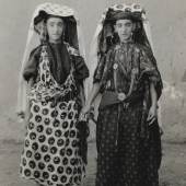 07. Citroën-Haardt Expedition Zentralafrika Zwei Frauen in Colomb-Béchar, Algerien, 1924