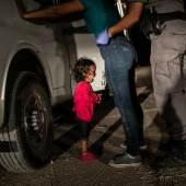 Crying Girl on the Border © John Moore, Getty Images